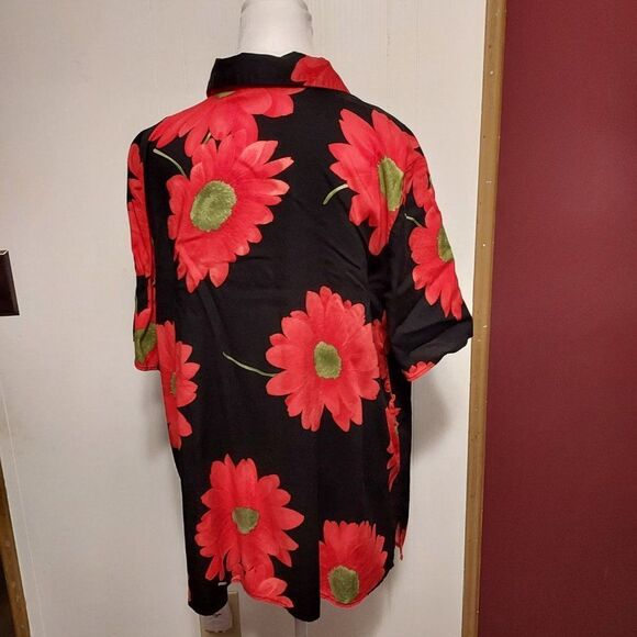 Expressions plus Excellent cond 24 1/2 inch arm pit to arm pit - Picture 2 of 5